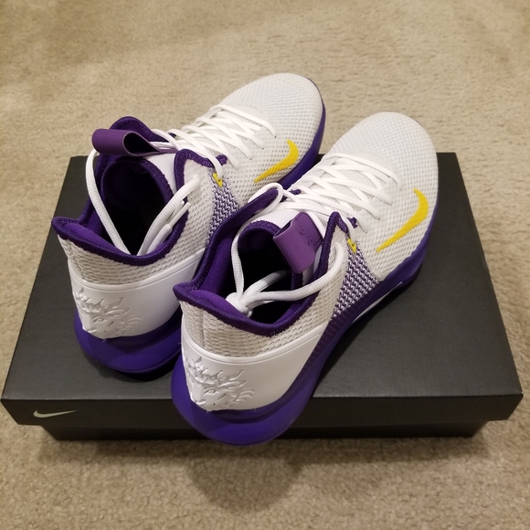 Nike Lebron Witness IV shoe men size 10 brand new - Picture 2 of 7